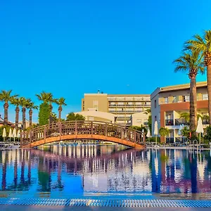 5* Отель Palm Wings Kusadasi Beach Resort&spa